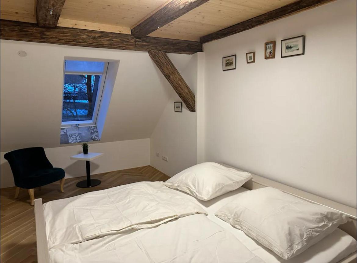 Exklusive Maisonetten Wohnung Mit Gartenzugang เอาก์สเบิร์ก ภายนอก รูปภาพ