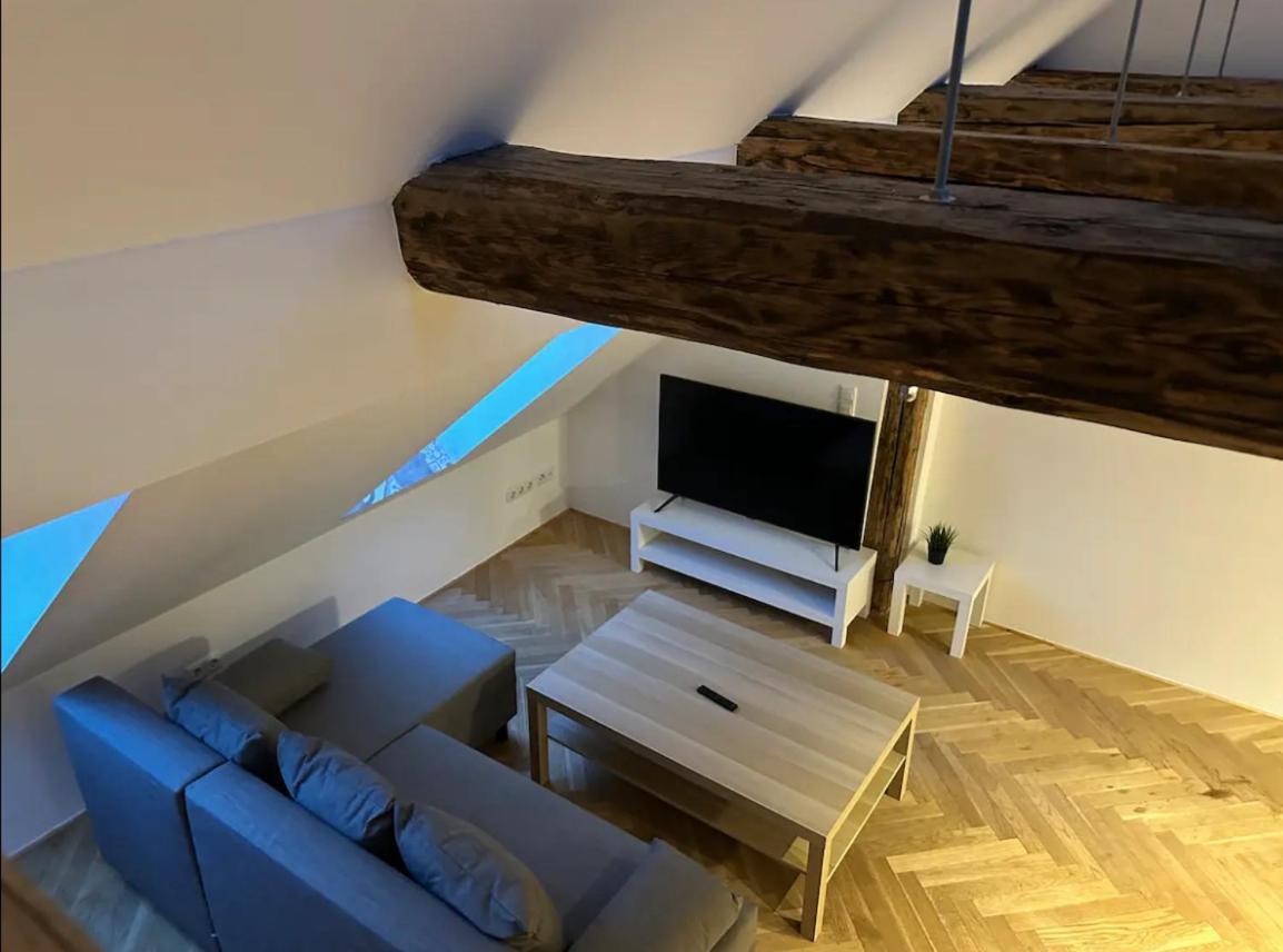 Exklusive Maisonetten Wohnung Mit Gartenzugang เอาก์สเบิร์ก ภายนอก รูปภาพ