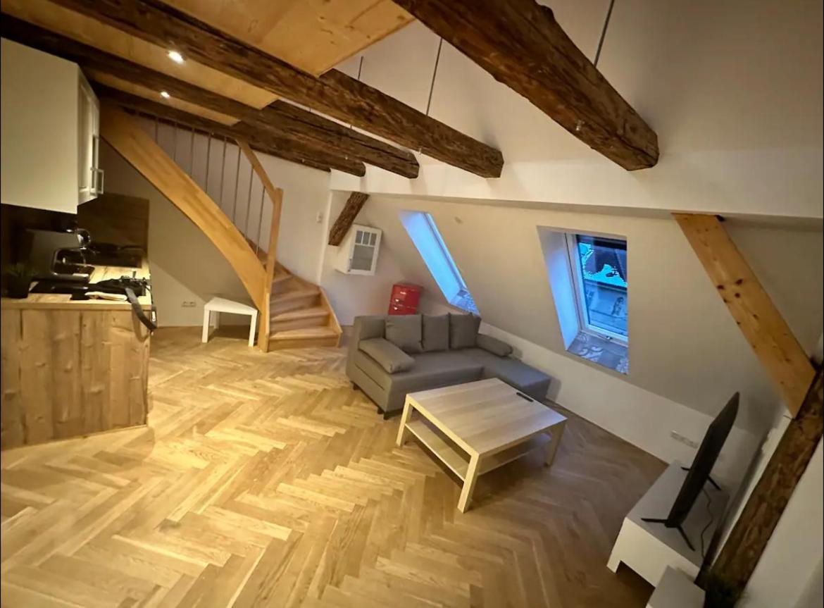 Exklusive Maisonetten Wohnung Mit Gartenzugang เอาก์สเบิร์ก ภายนอก รูปภาพ